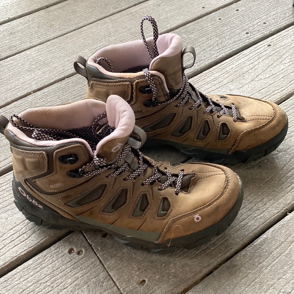 Oboz sawtooth x mid waterproof hiking boots. 8 wide